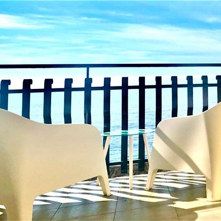 Appartement Vacanzenaxos - Casa Frontemare à Giardini-Naxos Extérieur photo