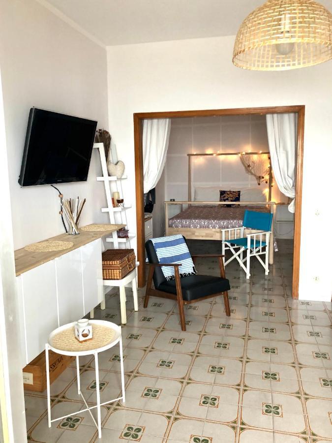 Appartement Vacanzenaxos - Casa Frontemare à Giardini-Naxos Extérieur photo