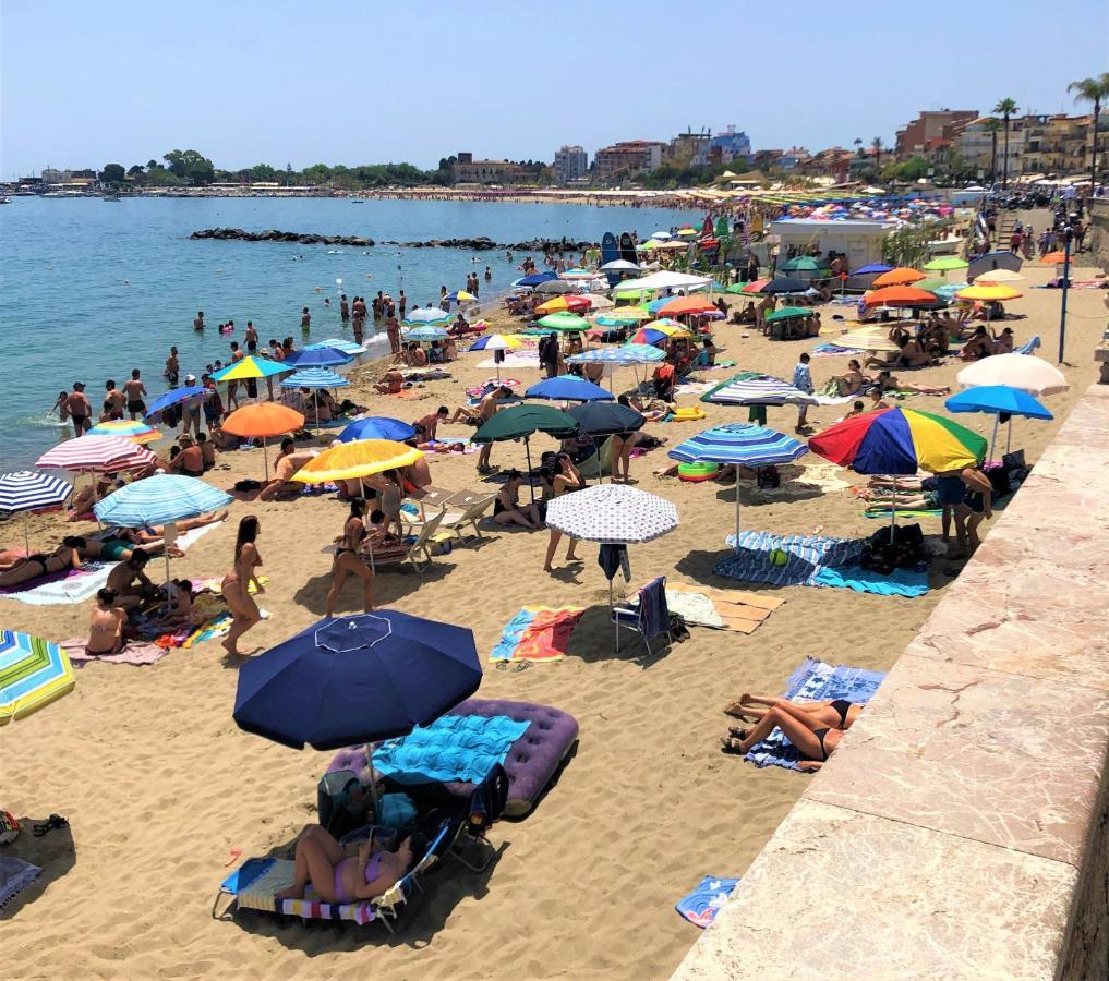 Appartement Vacanzenaxos - Casa Frontemare à Giardini-Naxos Extérieur photo